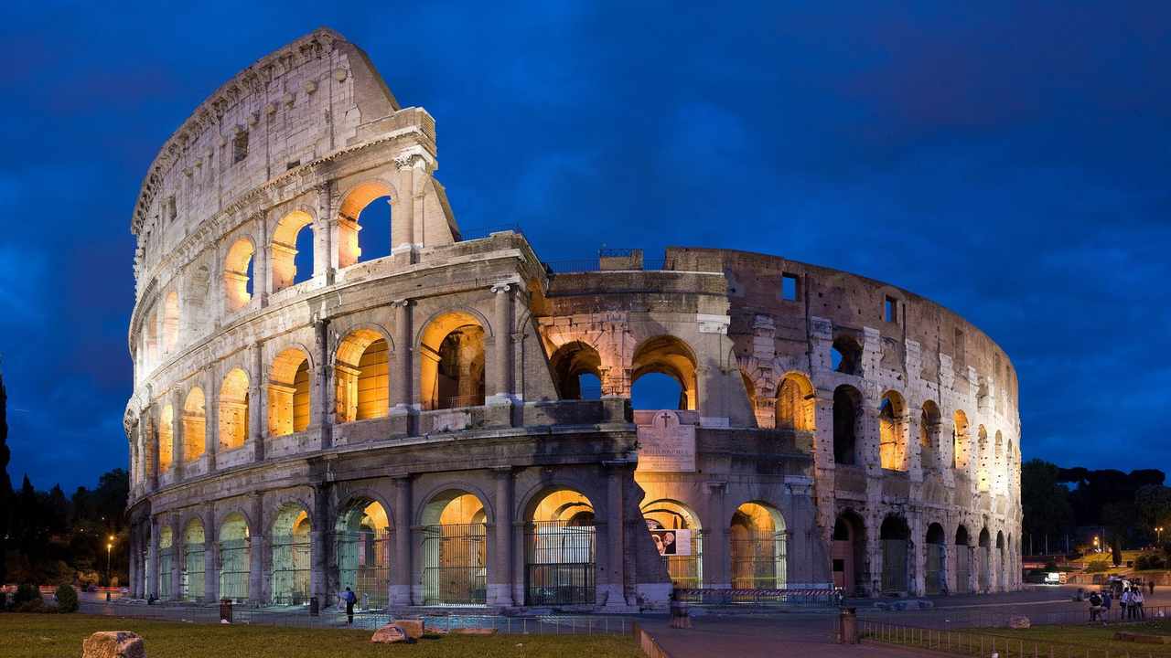 Colosseum in Rome at the start of a 7-day Italy trip cost itinerary covering Rome, Florence and Venice